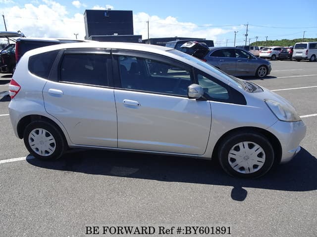 2010 Honda Fit JDM car for sale — photo 6 of 25