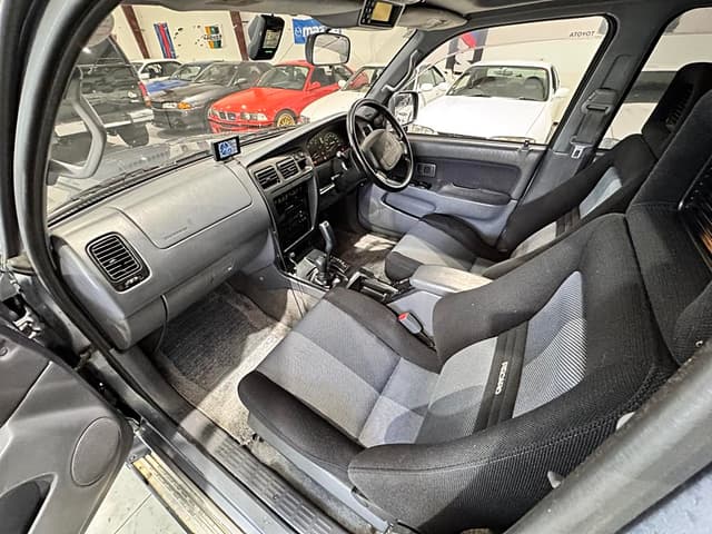 1996 Toyota Hilux Surf JDM car for sale — photo 23 of 25