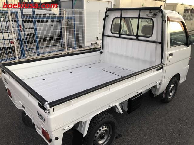 1999 Daihatsu Hijet JDM car for sale — photo 4 of 22