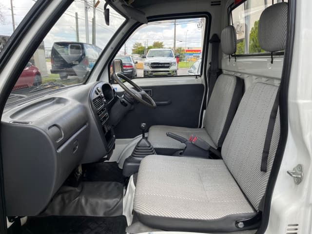 1995 Daihatsu Hijet JDM car for sale — photo 13 of 17