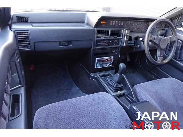 1987 Nissan Skyline JDM car for sale — photo 6 of 10