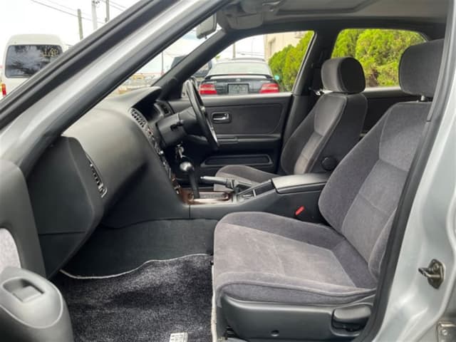 1994 Nissan Skyline JDM car for sale — photo 12 of 16