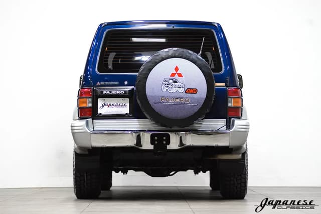 1995 Mitsubishi Pajero JDM car for sale — photo 7 of 25