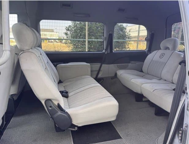 2001 Mitsubishi Delica JDM car for sale — photo 6 of 11