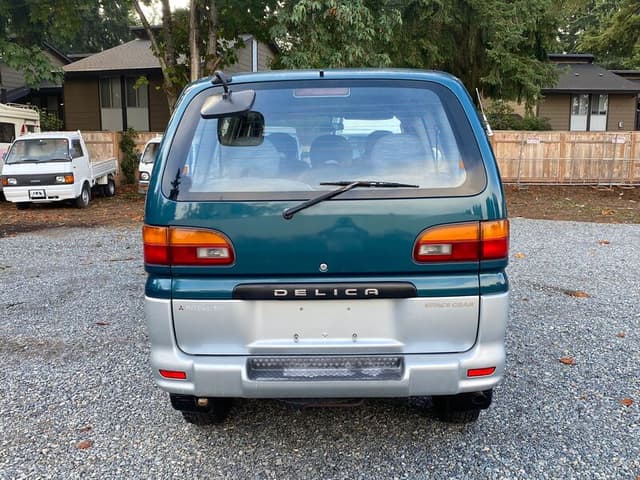 1994 Mitsubishi Delica JDM car for sale — photo 5 of 10