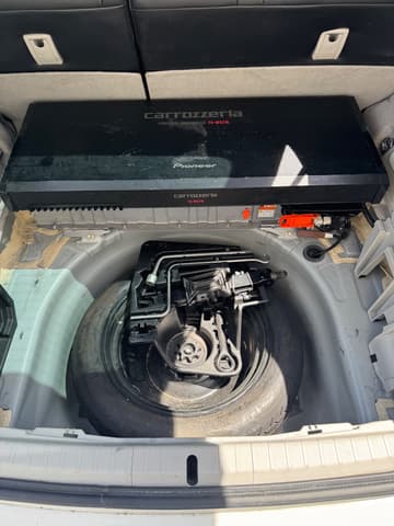 2014 Toyota Prius JDM car for sale — photo 11 of 14