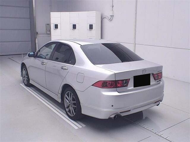 2007 Honda Accord JDM car for sale — photo 2 of 11