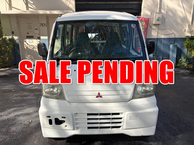 1999 Mitsubishi Minicab JDM car for sale — photo 2 of 19