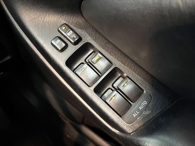 1999 Toyota Aristo JDM car for sale — photo 19 of 25