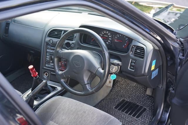 1996 Nissan Skyline JDM car for sale — photo 11 of 25