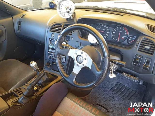 1995 Nissan Skyline JDM car for sale — photo 7 of 13