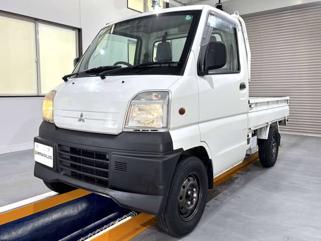 2000 Mitsubishi Minicab JDM car for sale — photo 2 of 23