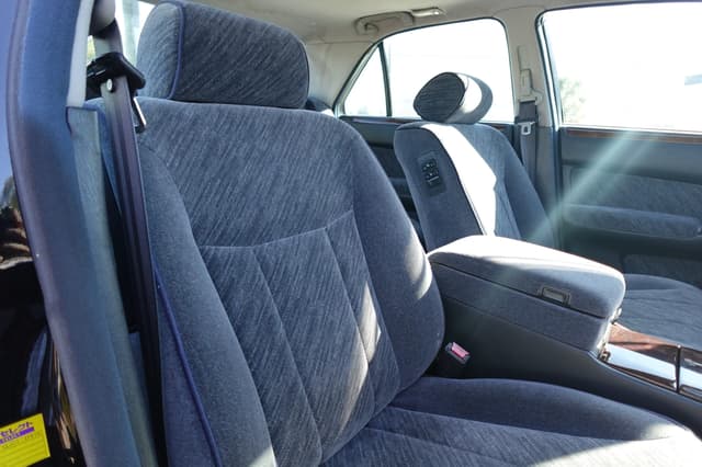 1997 Nissan Cima JDM car for sale — photo 15 of 18