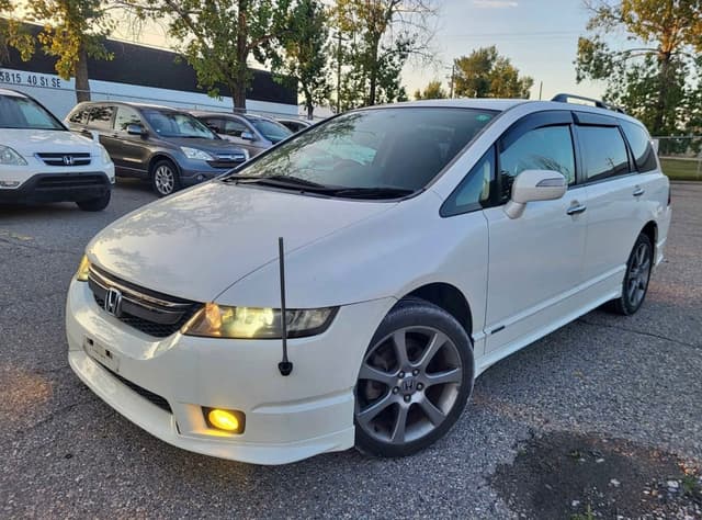 2007 Honda Odyssey JDM car for sale — photo 2 of 13