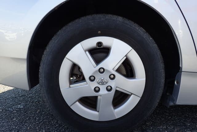 2010 Toyota Prius JDM car for sale — photo 11 of 25