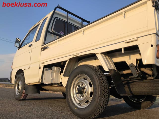1992 Daihatsu Hijet JDM car for sale — photo 5 of 22