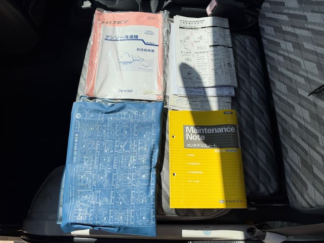 2001 Daihatsu Hijet JDM car for sale — photo 17 of 20