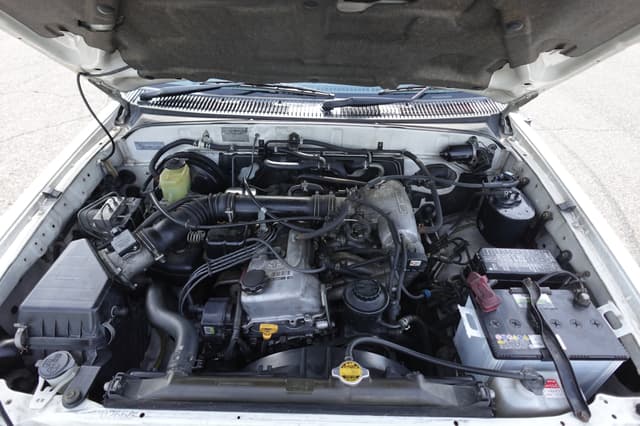 1999 Toyota Hilux Surf JDM car for sale — photo 19 of 19