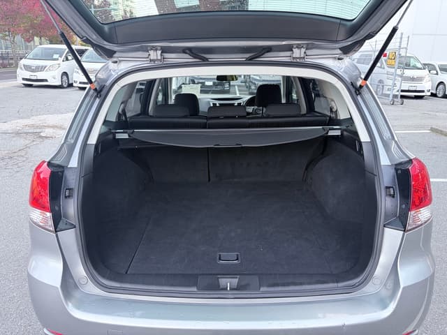 2009 Subaru Legacy JDM car for sale — photo 16 of 17