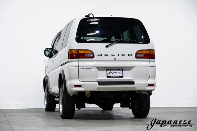 1999 Mitsubishi Delica JDM car for sale — photo 6 of 25