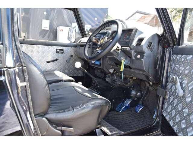 1993 Suzuki Jimny JDM car for sale — photo 11 of 18