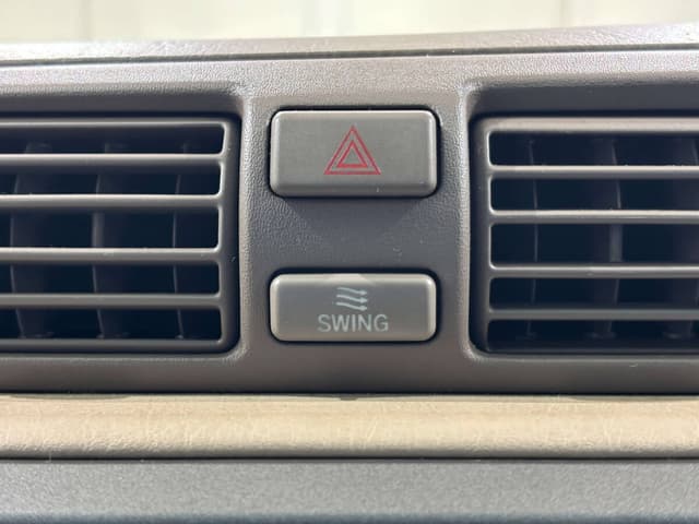 1999 Toyota Crown JDM car for sale — photo 23 of 25