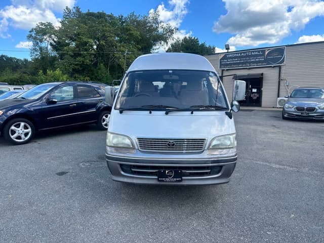 1996 Toyota HiAce JDM car for sale — photo 3 of 11