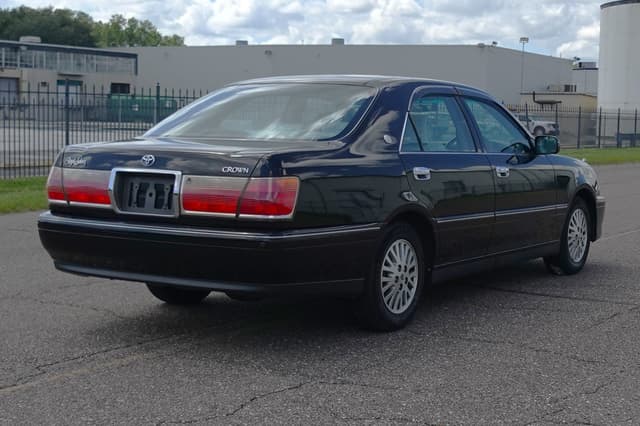 1999 Toyota Crown JDM car for sale — photo 6 of 18