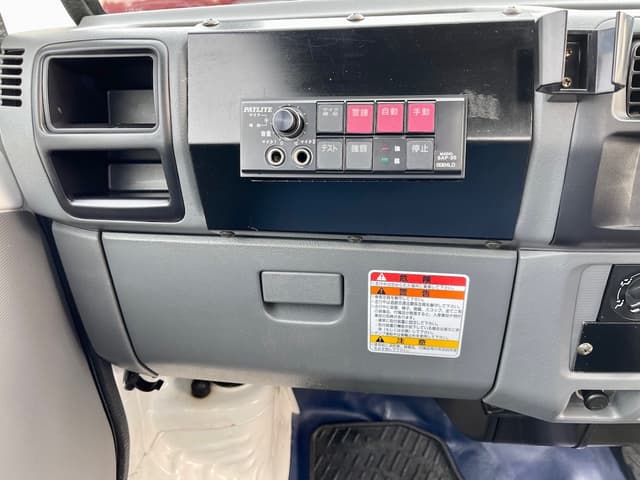 2000 Mitsubishi Minicab JDM car for sale — photo 23 of 25