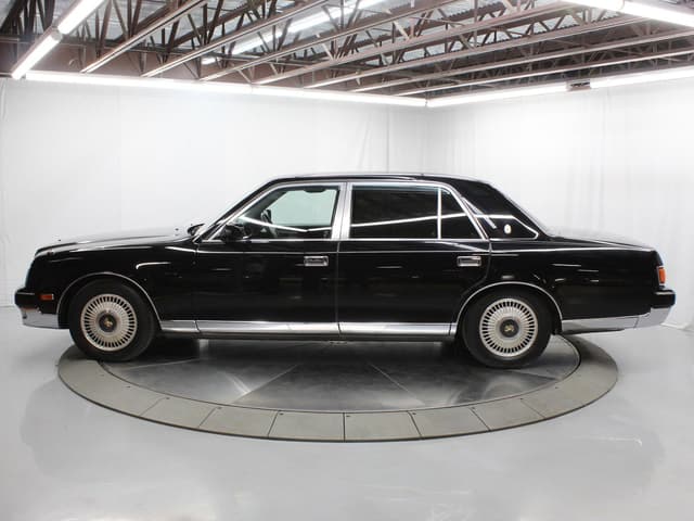 1997 Toyota Century JDM car for sale — photo 4 of 25