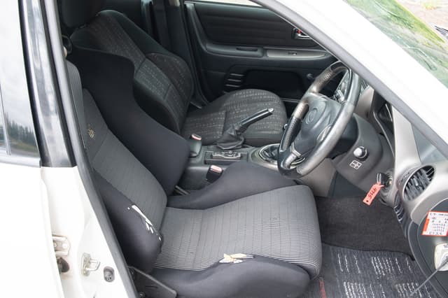 1999 Toyota Altezza JDM car for sale — photo 12 of 14