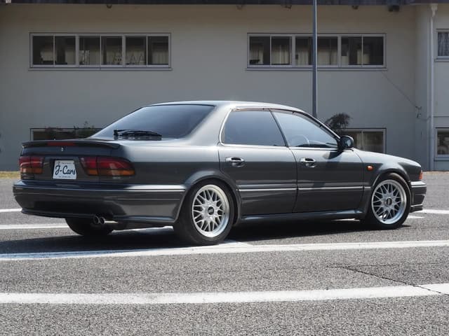 1990 Mitsubishi Diamante JDM car for sale — photo 18 of 25