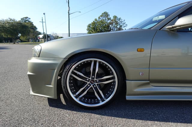 1998 Nissan Skyline JDM car for sale — photo 3 of 18