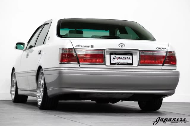 1999 Toyota Crown JDM car for sale — photo 6 of 25