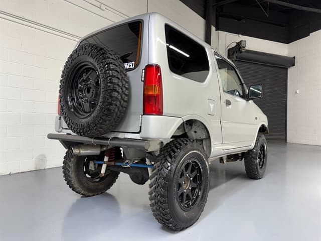 1999 Suzuki Jimny JDM car for sale — photo 8 of 25
