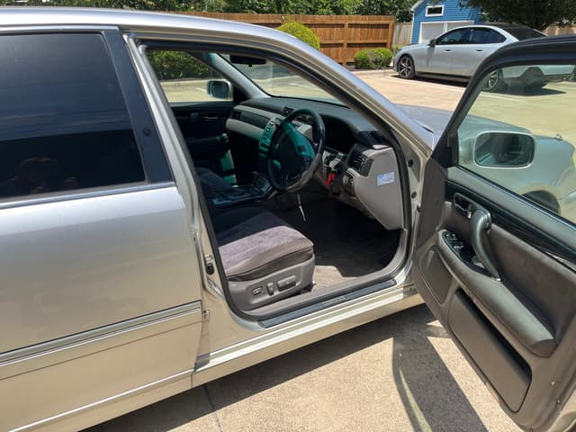 2000 Toyota Crown JDM car for sale — photo 5 of 9