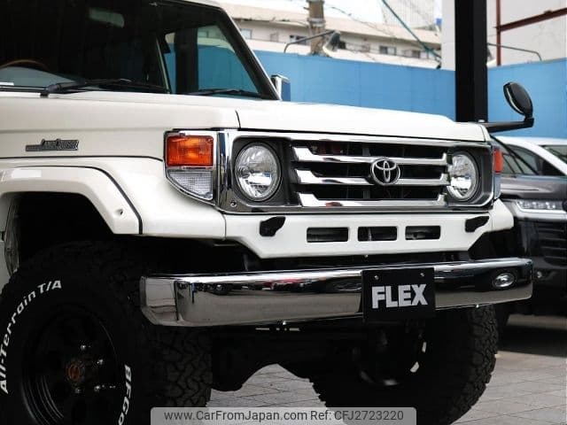 2001 Toyota Land Cruiser JDM car for sale — photo 9 of 20