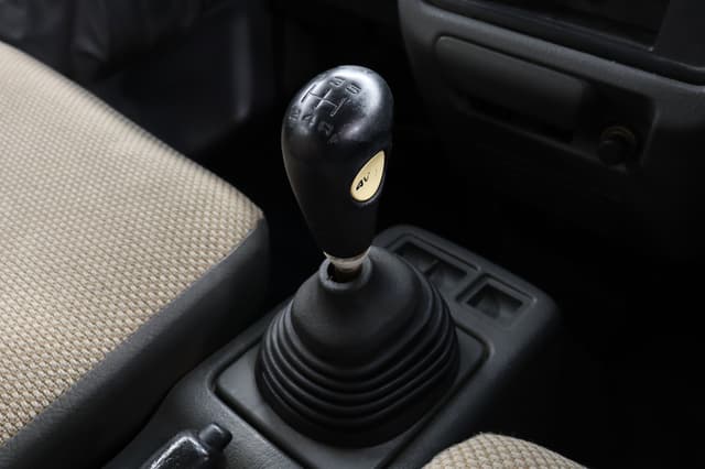1998 Suzuki Every JDM car for sale — photo 14 of 25
