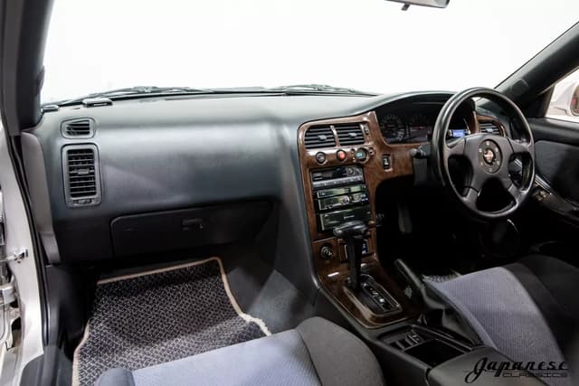 1994 Nissan Skyline JDM car for sale — photo 9 of 25