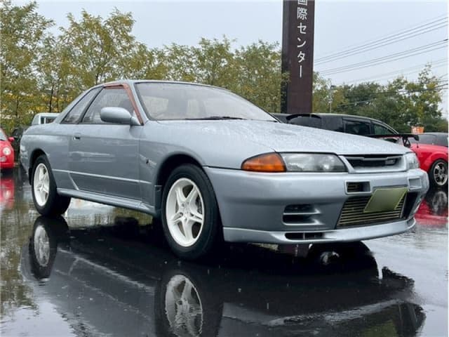 1991 Nissan Skyline JDM car for sale — photo 3 of 5