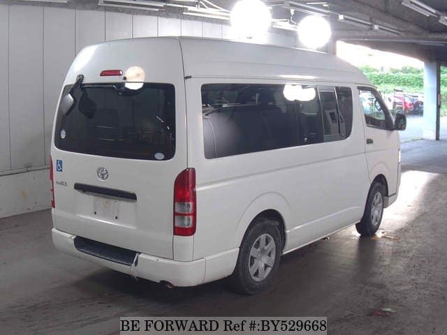 2009 Toyota HiAce JDM car for sale — photo 2 of 6