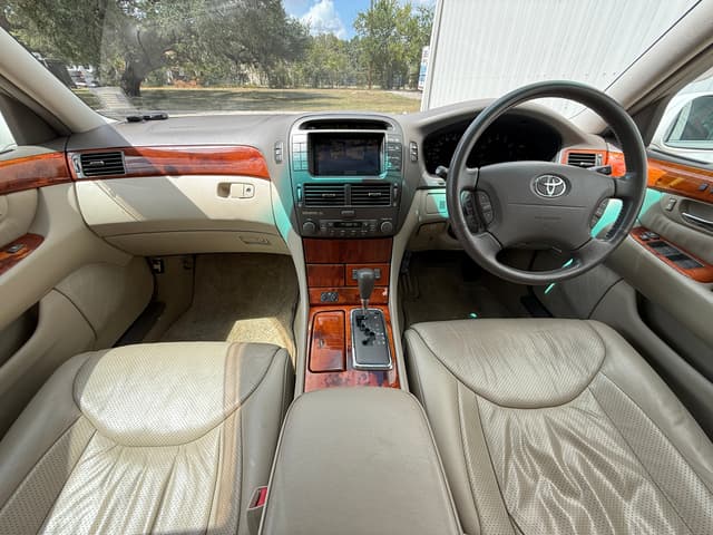 2000 Toyota Celsior JDM car for sale — photo 20 of 22
