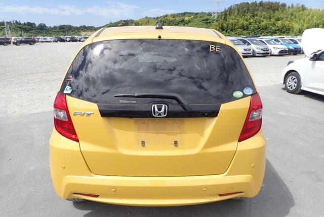 2011 Honda Fit JDM car for sale — photo 4 of 25
