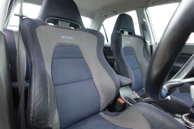 2001 Mitsubishi Lancer Evolution JDM car for sale — photo 16 of 18