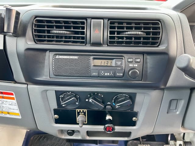2000 Mitsubishi Minicab JDM car for sale — photo 22 of 25