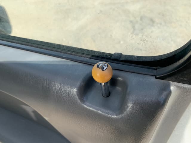 1998 Suzuki Jimny JDM car for sale — photo 17 of 17