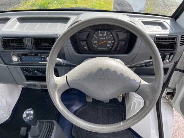1999 Mitsubishi Minicab JDM car for sale — photo 17 of 25