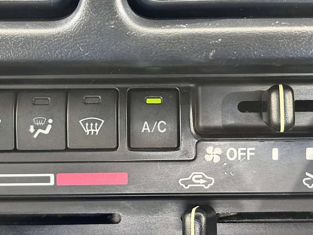 2000 Suzuki Jimny JDM car for sale — photo 14 of 25