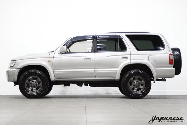 1997 Toyota Hilux JDM car for sale — photo 4 of 25