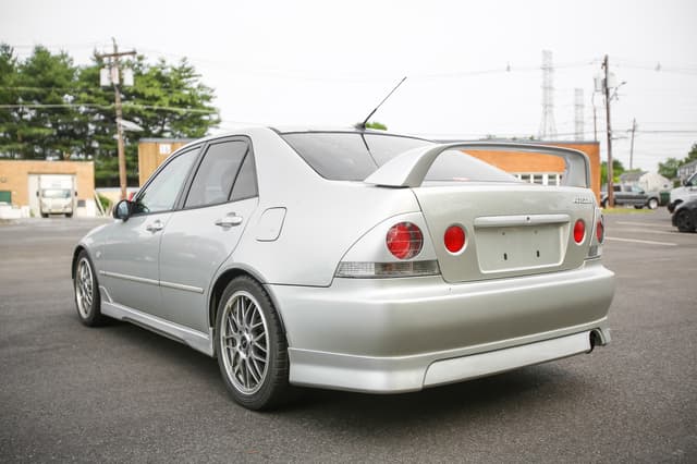 1998 Toyota Altezza JDM car for sale — photo 19 of 25